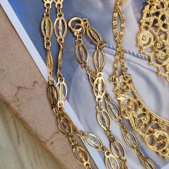 Vintage 1970's Egyptian Revival Tiered Chandelier Statement Necklace - Picture 10 of 14